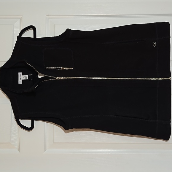 B1. New Calvin Klein Black Knit Sweater Vest Size Small - Picture 1 of 5